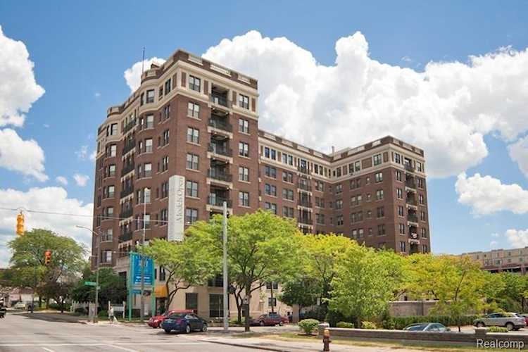 2900 E Jefferson Ave #D201 Detroit, MI 48207 | MLS 20230005419 Photo 1