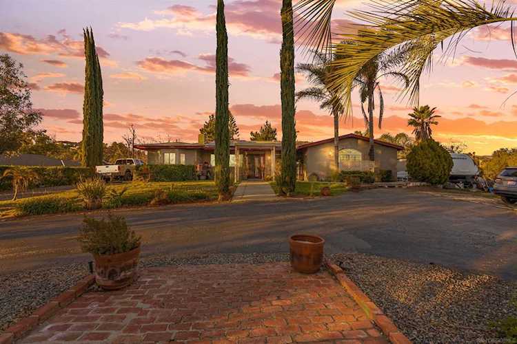 13838 Shady Creek Rd Valley Center, CA 92082