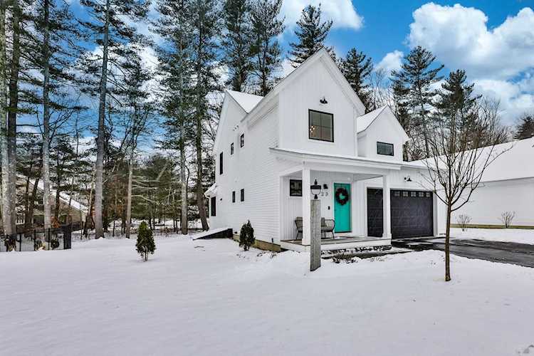 23 Pendleton Farms Ln Amherst, NH 03031 | MLS 4941574 Photo 1