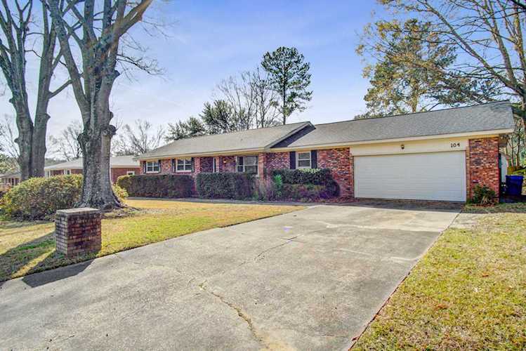 104 Claudia Dr Ladson, SC 29456