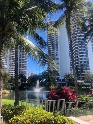 3530 Mystic Pointe Dr #2406 Aventura, FL 33180