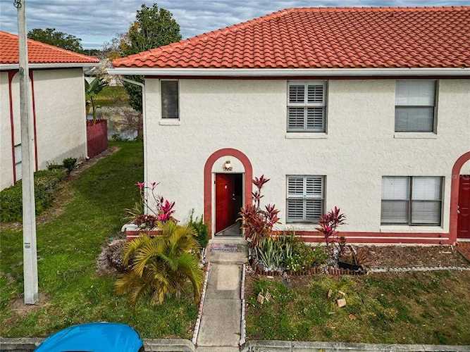 6225 Yorktown Dr #143 Orlando, FL 32807