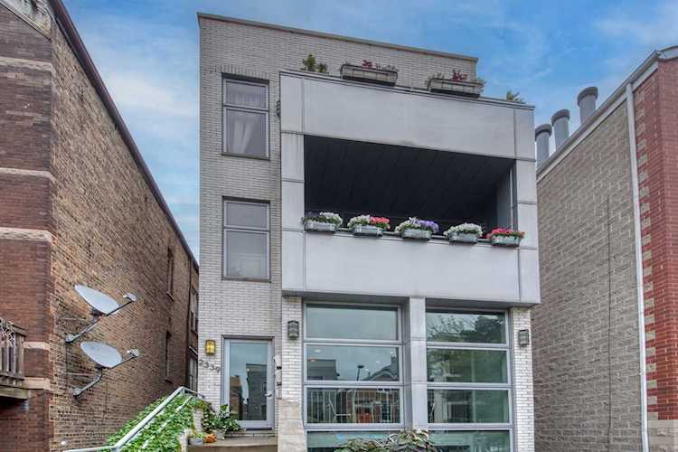 2339 N Leavitt St #2 Chicago, IL 60647