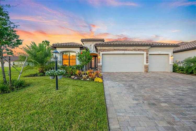 17940 Polo Trl Bradenton, FL 34211