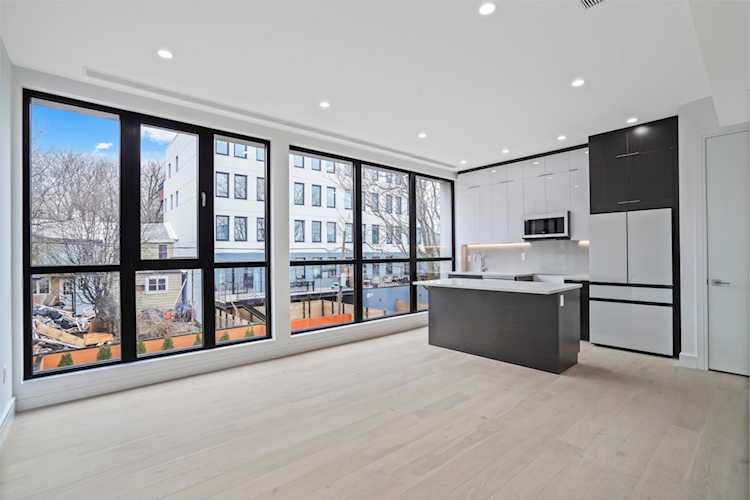 316 22nd St #2A Brooklyn, NY 11215