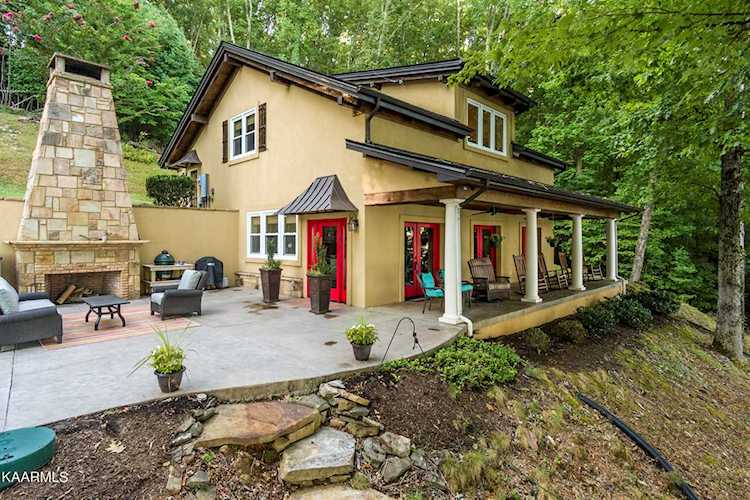 4501 Lakeside Dr Lenoir City, TN 37772
