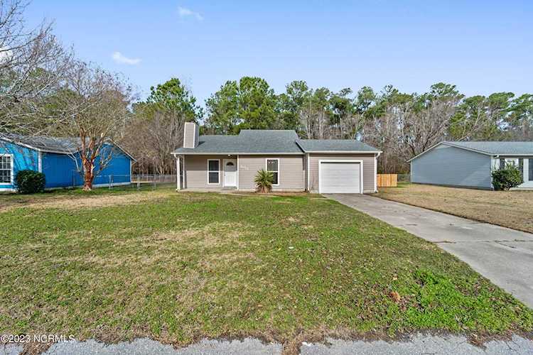 1011 Springdale Drive Jacksonville, NC 28540 | MLS 100366979 Photo 1