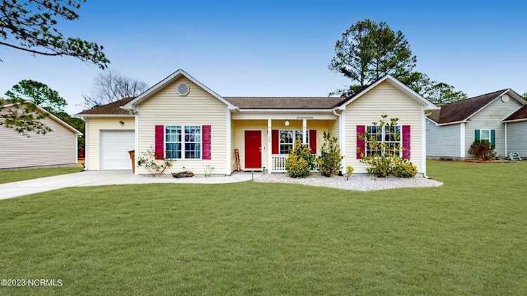 105 Boysenberry Fields Road Maple Hill, NC 28454 | MLS 100367007 Photo 1