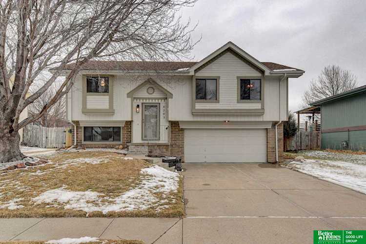 8203 S 152 Ave Omaha, NE 68138