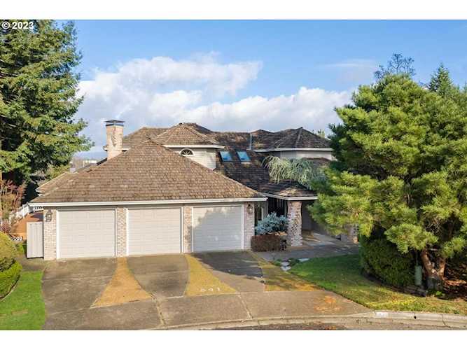 841 NW David CT Beaverton, OR 97006