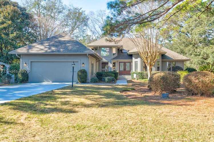 78 Peninsula Dr Hilton Head Island, SC 29926