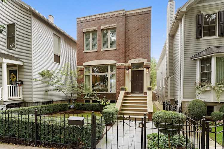 2650 N Magnolia Ave Chicago, IL 60614