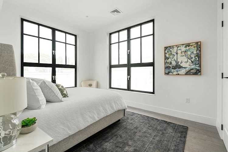 8 Leverett #2 Brookline, MA 02445 | MLS 73074019 Photo 1