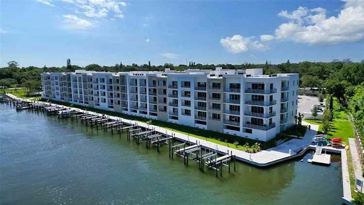 1709 N Tamiami Trl #203A Sarasota, FL 34234