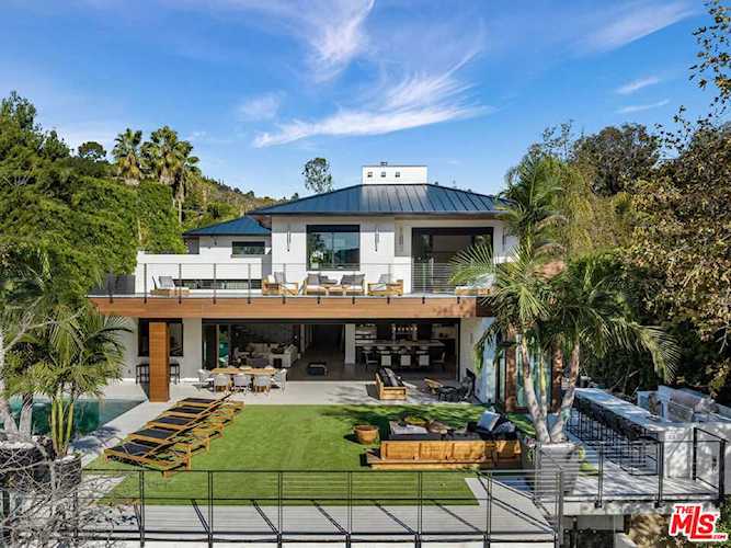 9830 Cardigan Place Beverly Hills, CA 90210