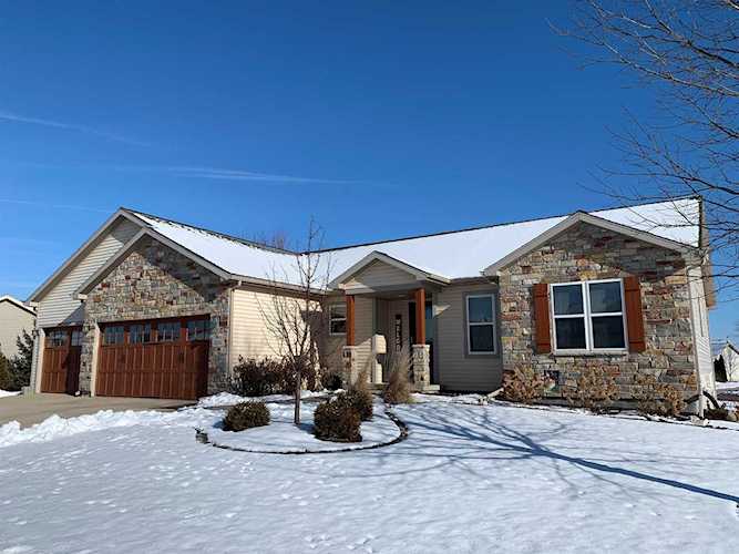 104 Grandview Ct Columbus, WI 53925 | MLS 1948963 Photo 1