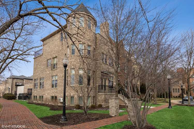 1322 W 33rd St Chicago, IL 60608 | MLS 11709905 Photo 1