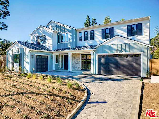825 N Norman Place Los Angeles, CA 90049