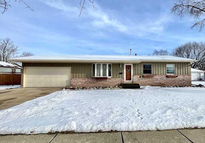 1643 S Grant Ave Janesville, WI 53546 | MLS 1948183 Photo 1