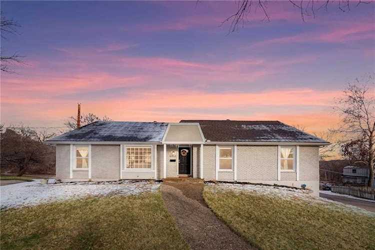 9835 Flora Circle Kansas City, MO 64131 | MLS 2417965 Photo 1