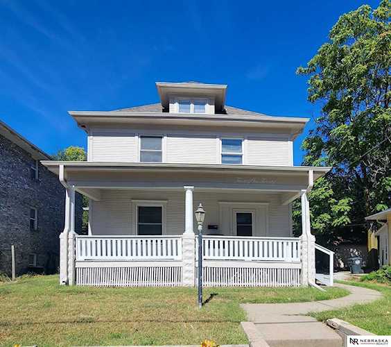 2120 Garfield St Lincoln, NE 68502 | MLS 22223242 Photo 1