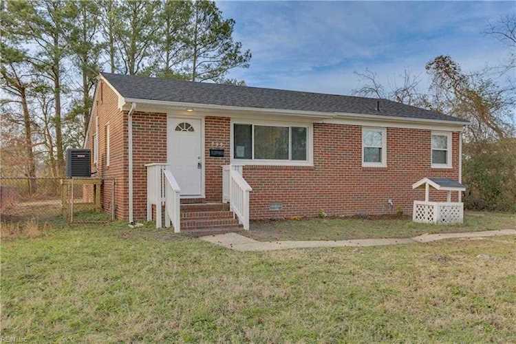 233 N Fifth St Hampton, VA 23664