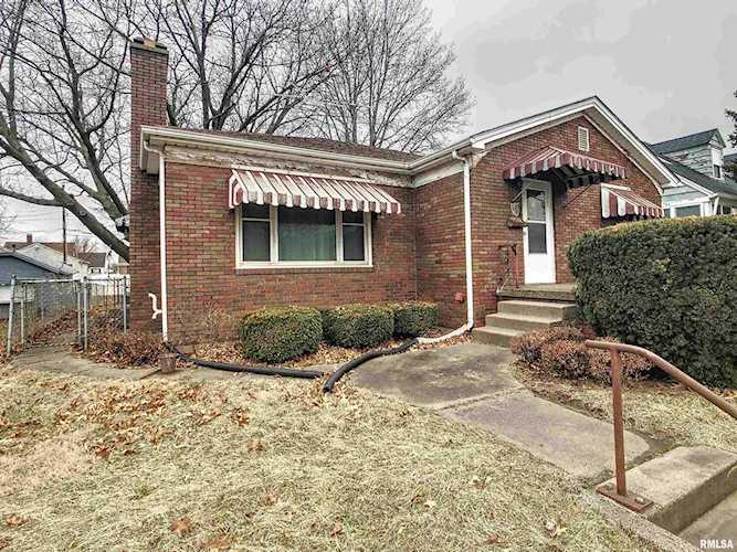 2610 N Division St Davenport, IA 52804 | MLS QC4239897 Photo 1