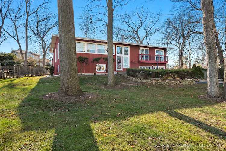 25W201 Oldham Rd Naperville, IL 60563