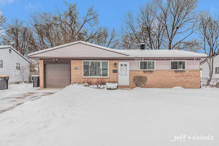 1445 Iowa St SW Wyoming, MI 49509 | MLS 23003036 Photo 1