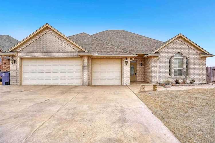 1601 SW 70th St Lawton, OK 73505
