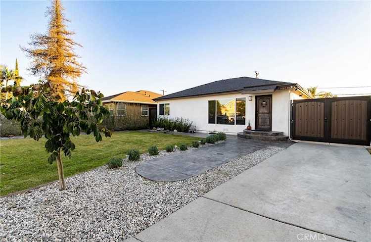 8234 Cole St Downey, CA 90242