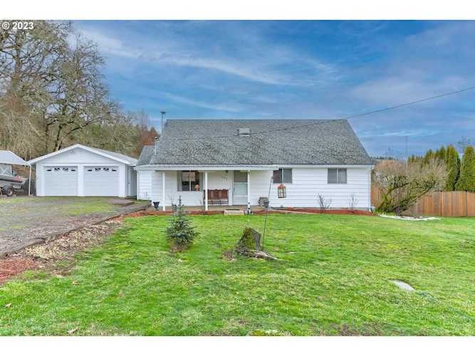 637 NE Center ST Sheridan, OR 97378 | MLS 23028693 Photo 1