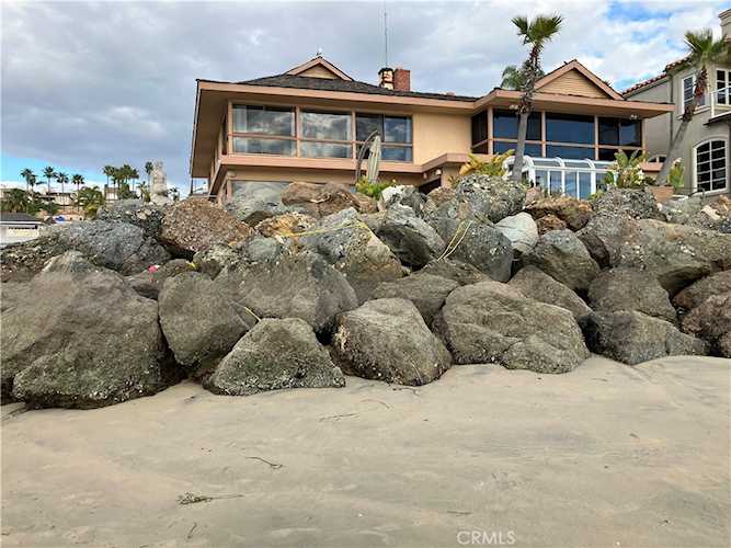 2701 Shell St Corona Del Mar, CA 92625