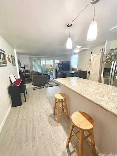 68-090 Au Street #101E Waialua, HI 96791