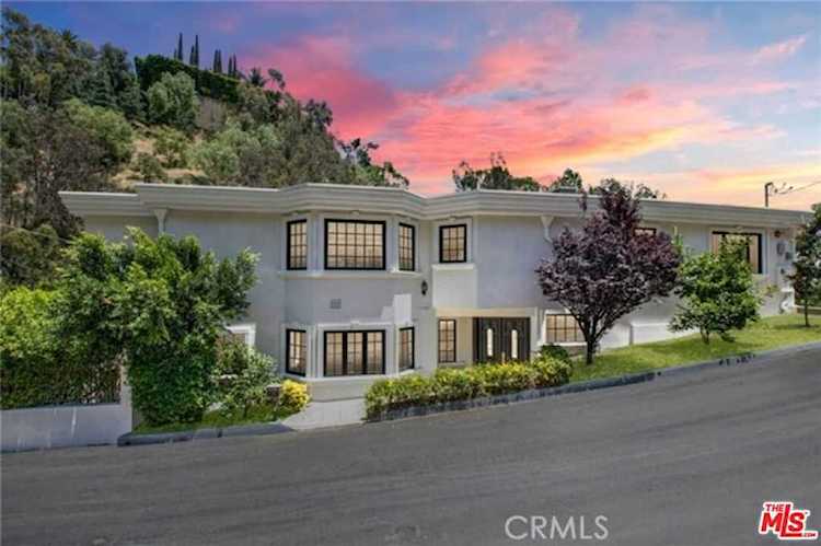 1398 Davies Dr Beverly Hills, CA 90210
