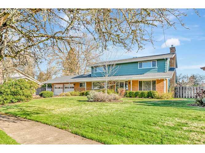 4851 Thunderbird ST Eugene, OR 97404