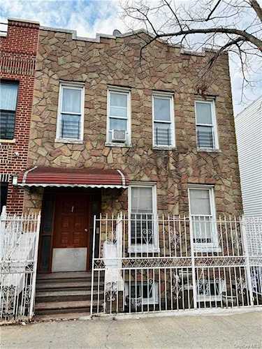 1135 Croes Avenue Bronx, NY 10472