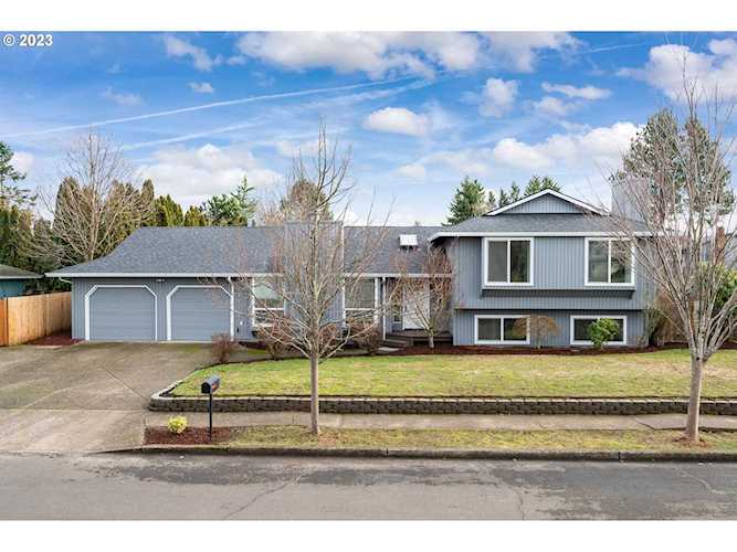 1316 SW 26th ST Troutdale, OR 97060