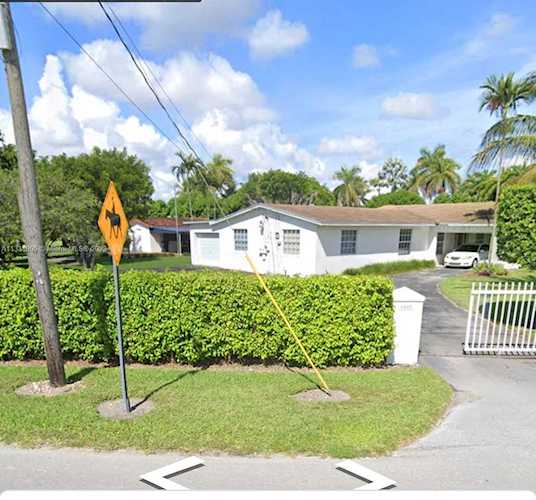 6400 SW 123rd Ave Miami, FL 33183