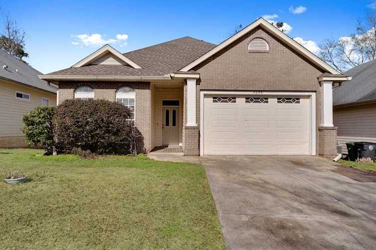 5050 Hampton Ridge Ave Tallahassee, FL 32311
