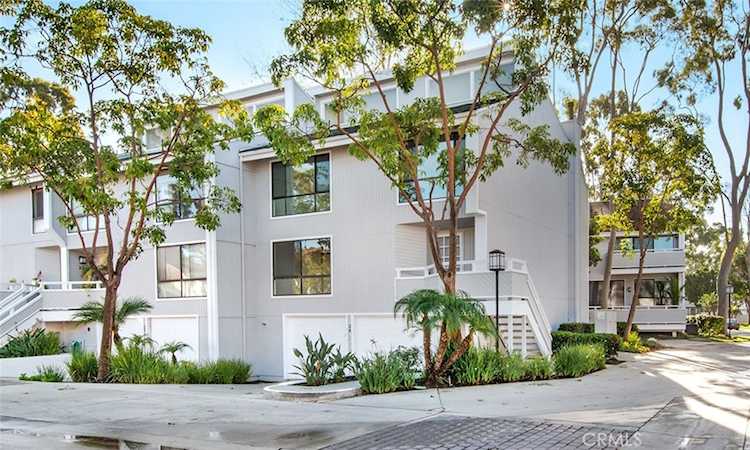 26 Wild Goose Ct #74 Newport Beach, CA 92663