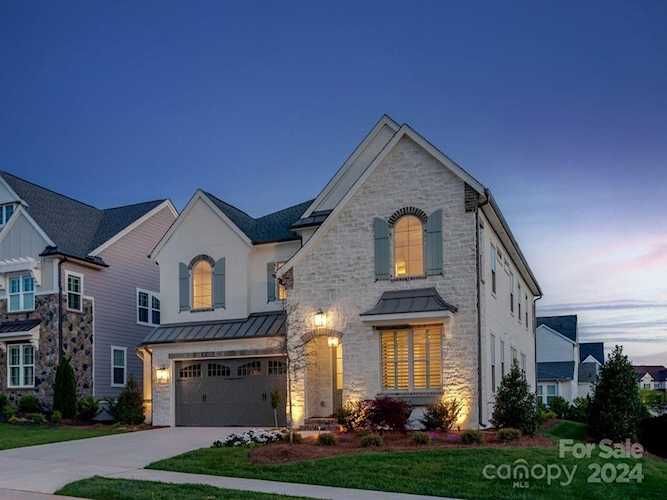 4040 Pritchard Place Fort Mill, SC 29715