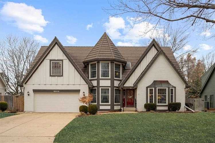 8020 W 116th St Overland Park, KS 66210 | MLS 2419843 Photo 1