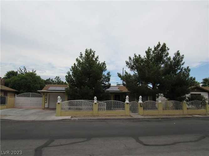 4762 E Utah Ave Las Vegas, NV 89104