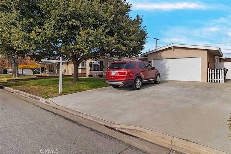 1419 W Trenton Dr Anaheim, CA 92802