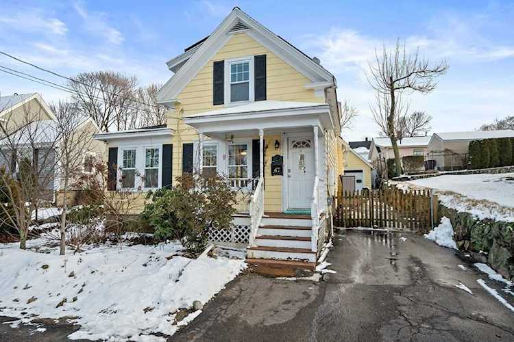 47 Richmond St Weymouth, MA 02188