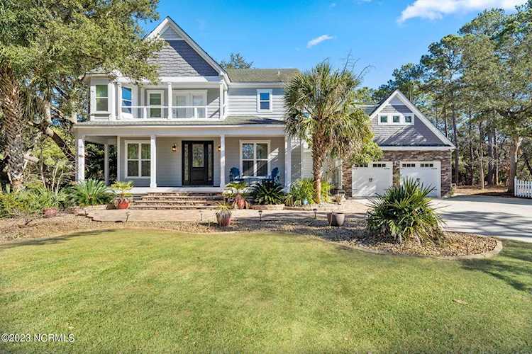 1004 Bussells Turn Southport, NC 28461