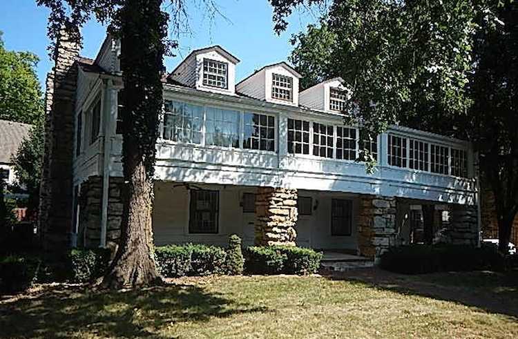 610 E 47th St Kansas City, MO 64110