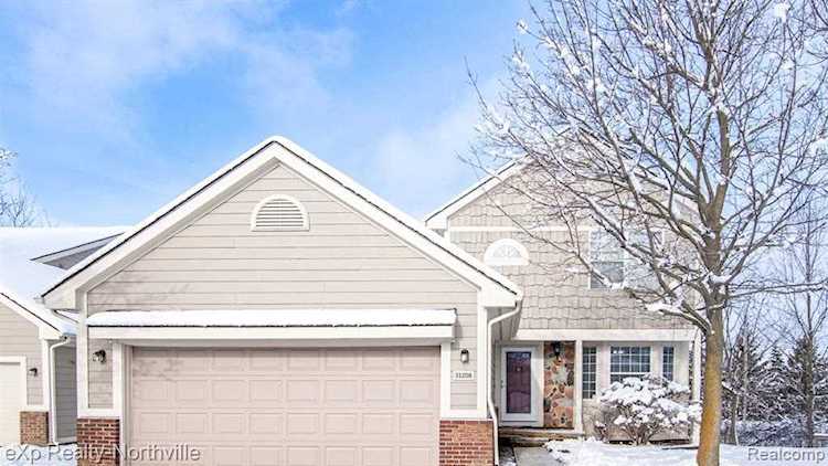 31208 Columbia Dr Novi, MI 48377