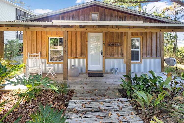 123 Pitts Bayshore Drive Freeport, FL 32439